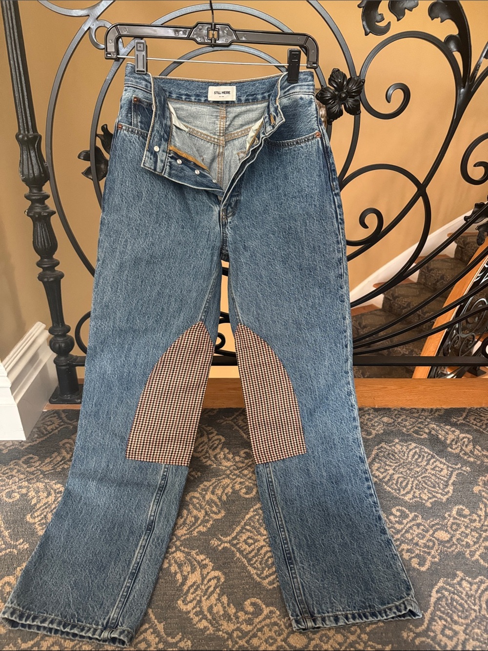 STILL HERE Vintage-Inspired Blue Denim Jeans with Contrast Knee Patches